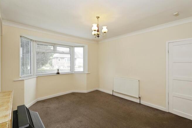 2 bed Semi-Detached for sale Image 8