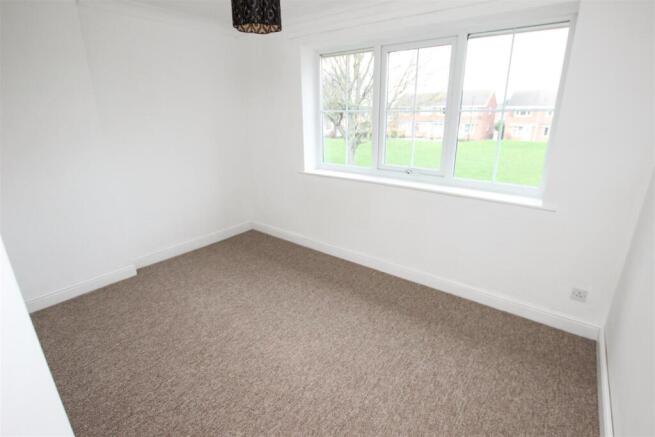 2 bed Terraced for sale Image 8