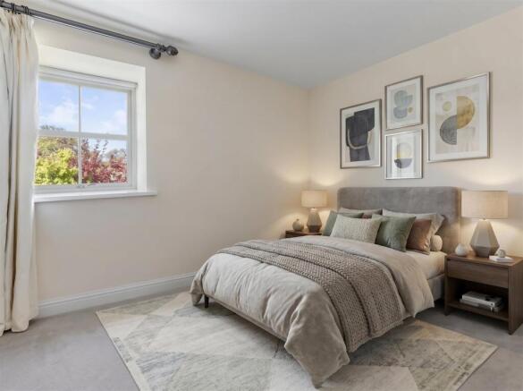 4 bed House for sale Image 12
