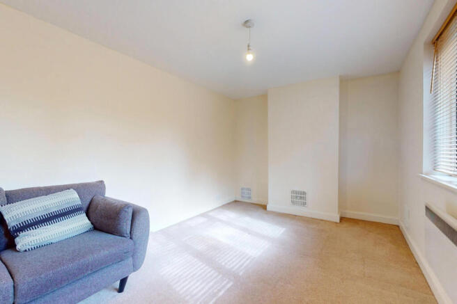 LOUNGE / BEDROOM