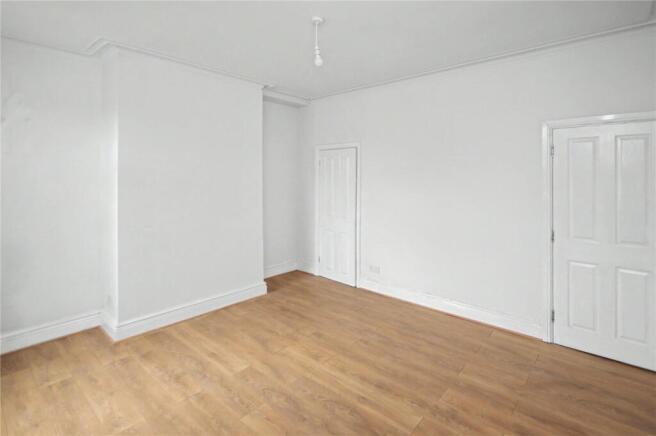 4 bed Terraced for sale Image 4