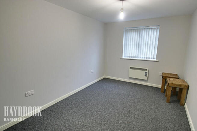 2 bed Apartment for sale Image 5