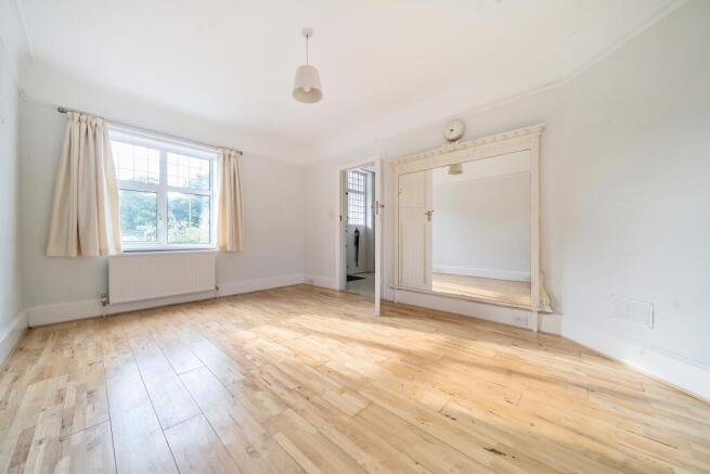 Marshall Road, Godalming, Surrey, GU7 photo 4