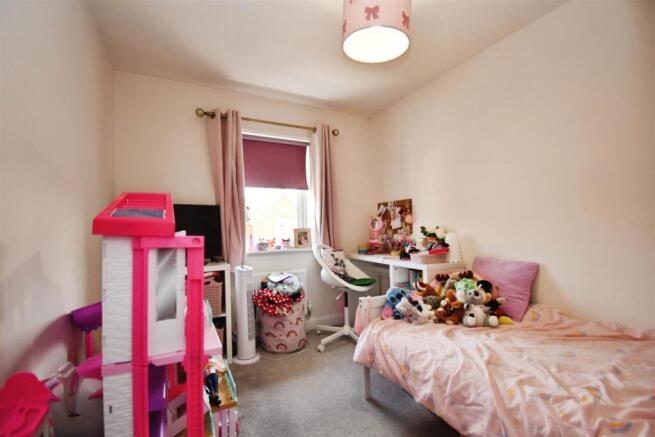 3 bed Semi-Detached for sale Image 11
