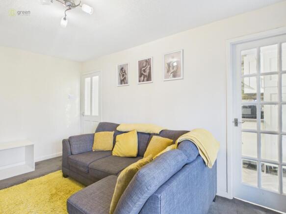 cam05459g0pr0132still016