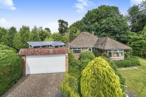 Viburnum, Horsham Road, Handcross RH17 6DE