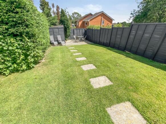 Rear Garden (2).jpg
