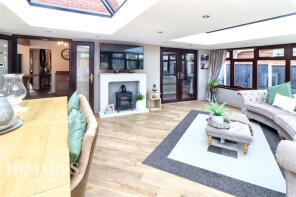 25, Whimbrel Drive, Great Yarmouth NR31 9UN