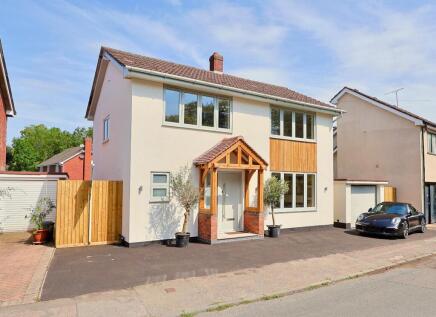 School Lane, Kenilworth - High Spec and No Chain