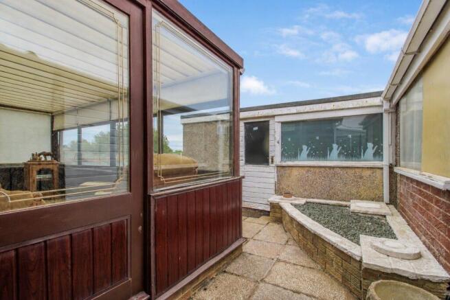 2 bed Semi-Detached Bungalow for sale Image 12