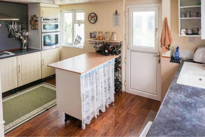 Kitchen/breakfast