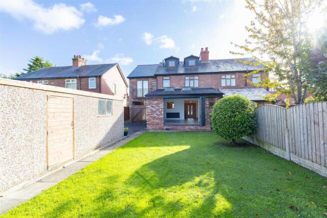 Church Road, Tarleton, Preston photo 2