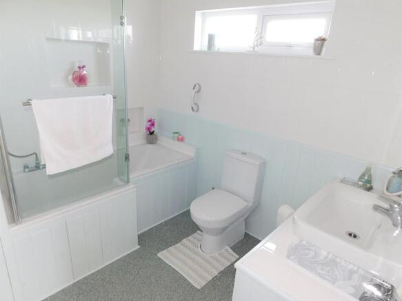 ENSUITE - GROUND ...