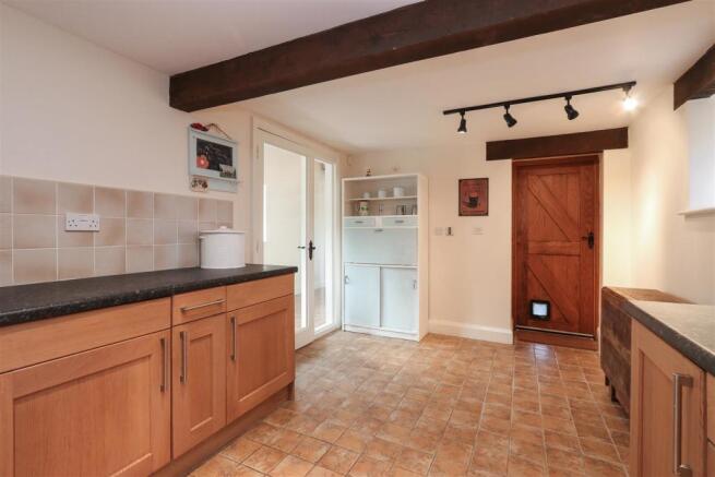 Dining Area.jpg