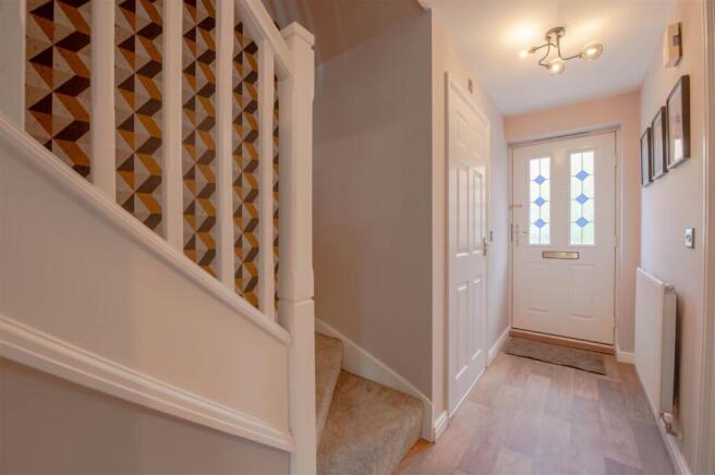 Whitney Close, Raunds photo 4