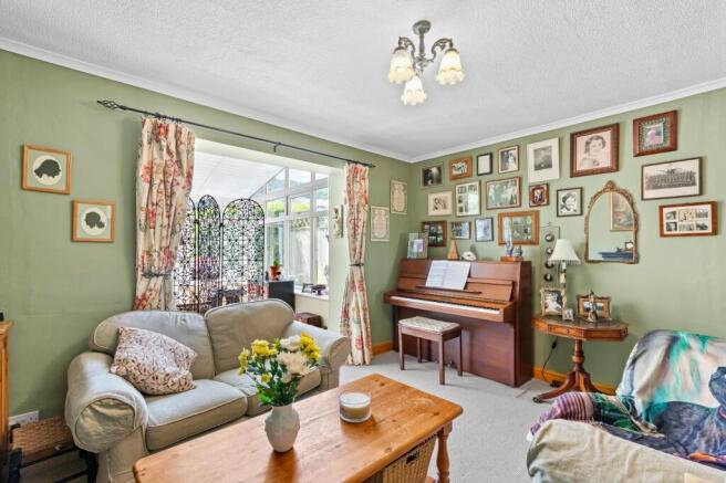 3 bed House for sale Image 5