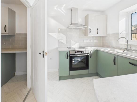Plot 6, Somerford Reach, Arddleen photo 4