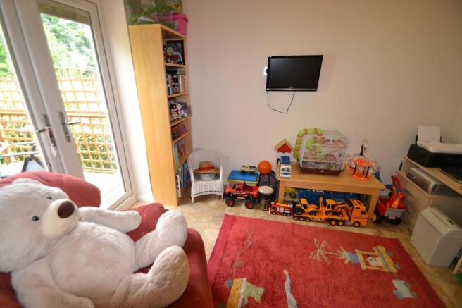 Photo 9