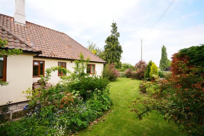 Further Gardens.JPG