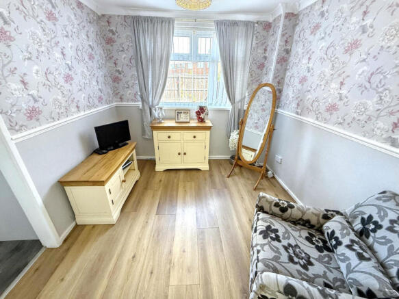 3 bed Terraced for sale Image 4