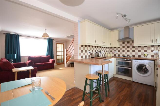 Lounge/Dining Area/Kitchen