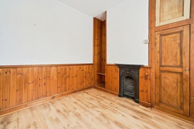 2 bed Terraced for sale Image 7
