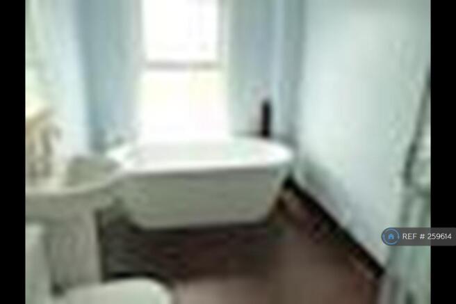 Ensuite Bathroom/Shower
