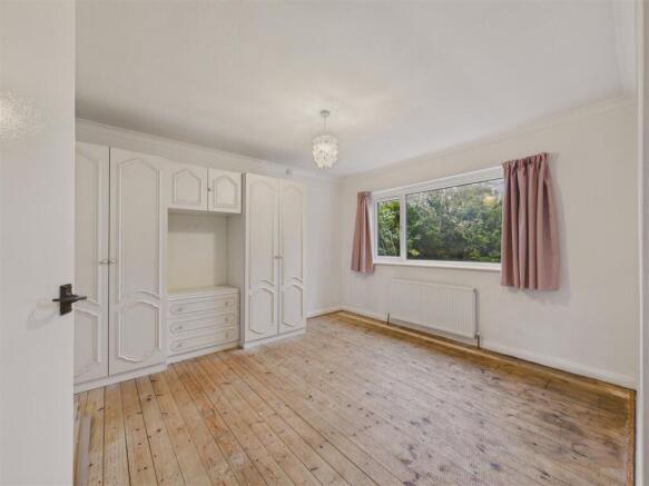 2 bed Semi-Detached Bungalow for sale Image 7
