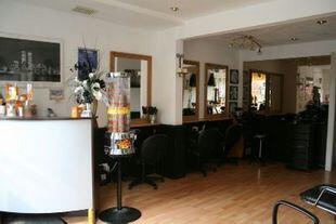 HAIRDRESSING SALON
