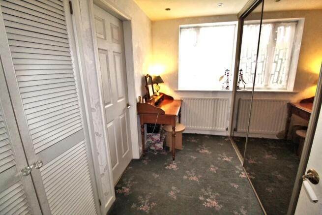 DRESSING ROOM