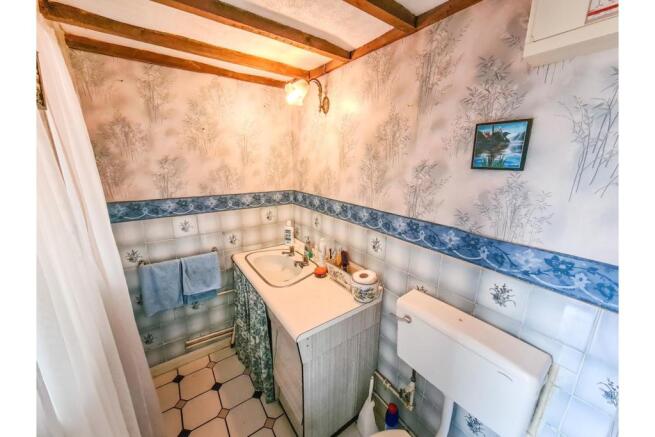 Downstairs Cloakroom
