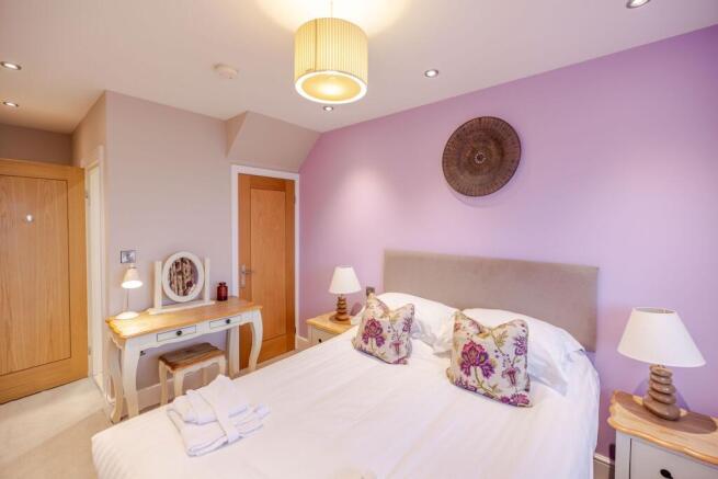 2 bed Duplex for sale Image 12