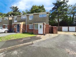 41, Lea Springs, Fleet GU51 5AR