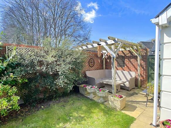garden 1.jpg
