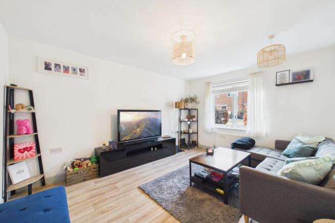 CAM02279G0-PR0059-STILL001