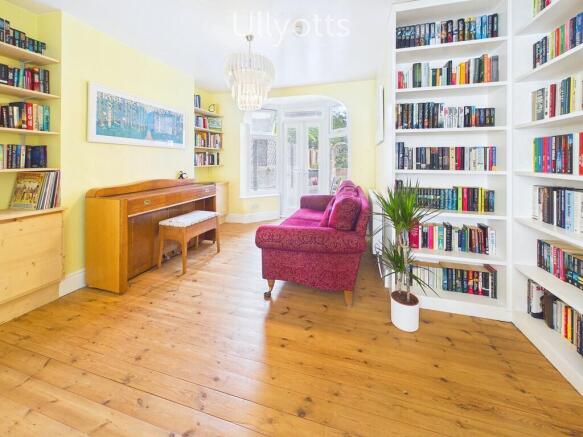 7 bed Semi-Detached for sale Image 6