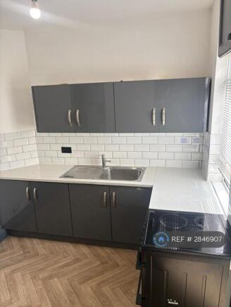3 bed Terraced to rent Image 7