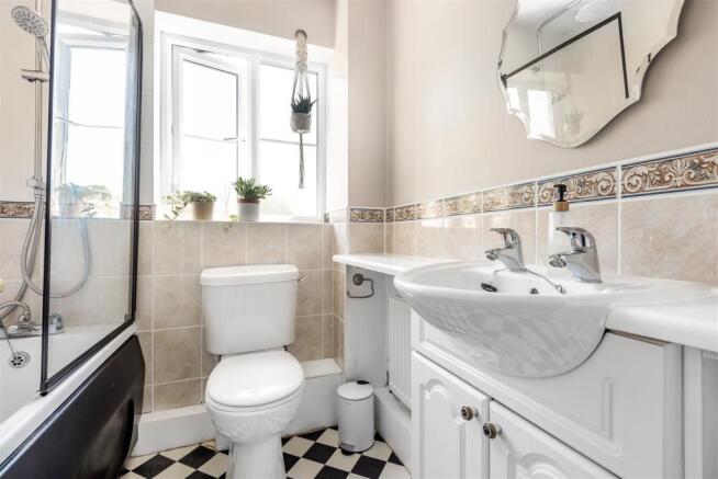 Byewaters - Bathroom.jpg