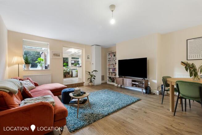2-bed flat on Alkham Road, London, N16, £600,000
