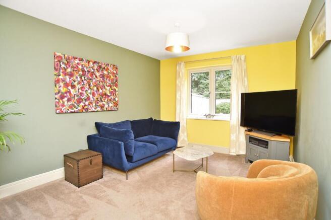 4 bed Detached for sale Image 6