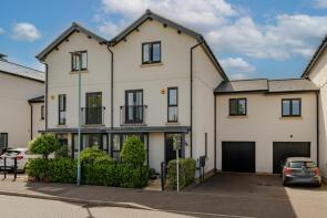 16, Flora Close, Cheltenham GL52 3HY