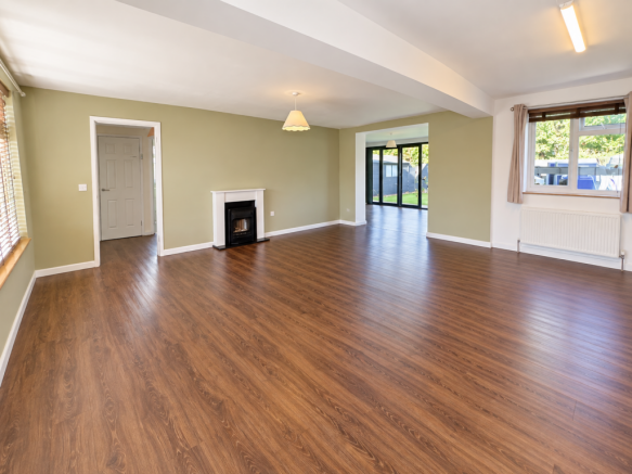Living room 1-2