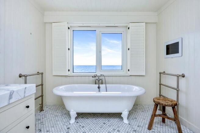 Master Ensuite