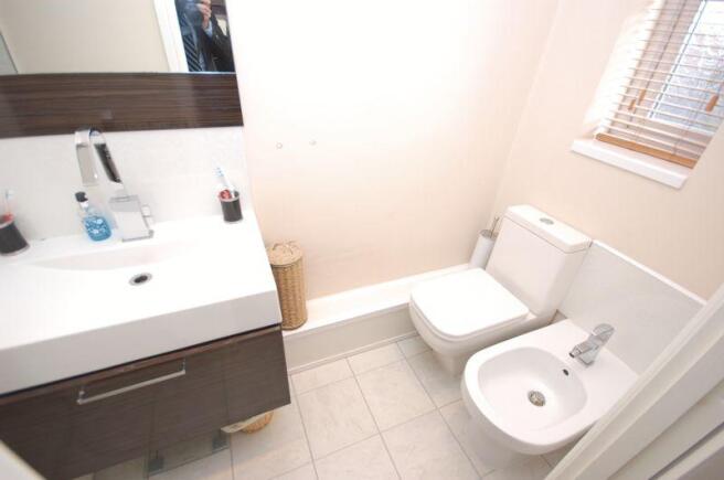 ENSUITE