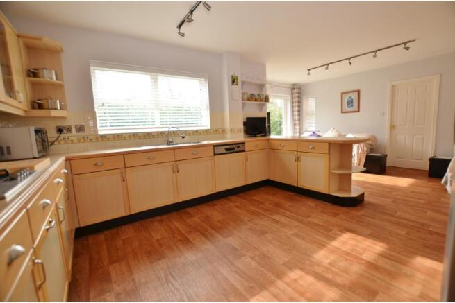 Kitchen / Breakfast