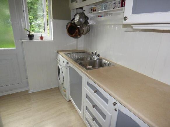 Kitchen b