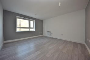 Flat 31, 2 20 Spectrum Tower, Hainault Street, Ilford IG1 4GZ