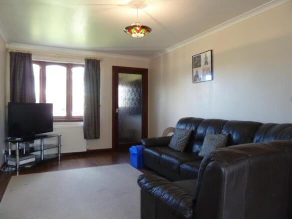25 St Michaels Crescent − Lounge