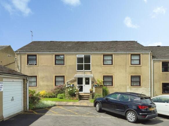 2 bed Flat for sale Image 12