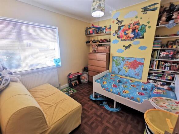 BEDROOM 2